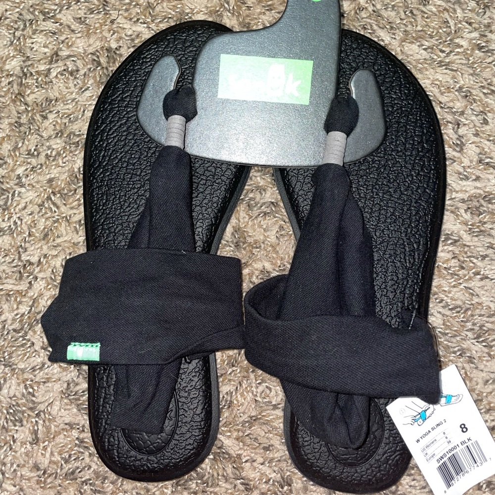 NEW Sanuk sandals